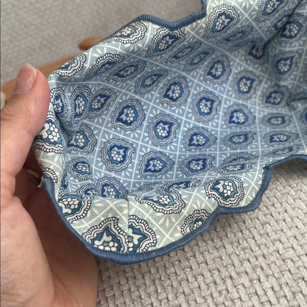 Longaberger Horizon of Hope Basket with Blue Lining - Picture 12 of 15